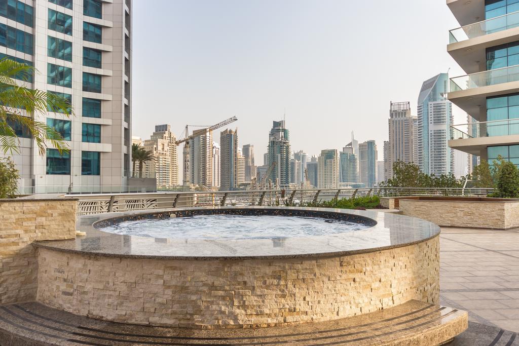 Yanjoon Holiday Homes - Princess Tower Apartments Dubai Exterior foto